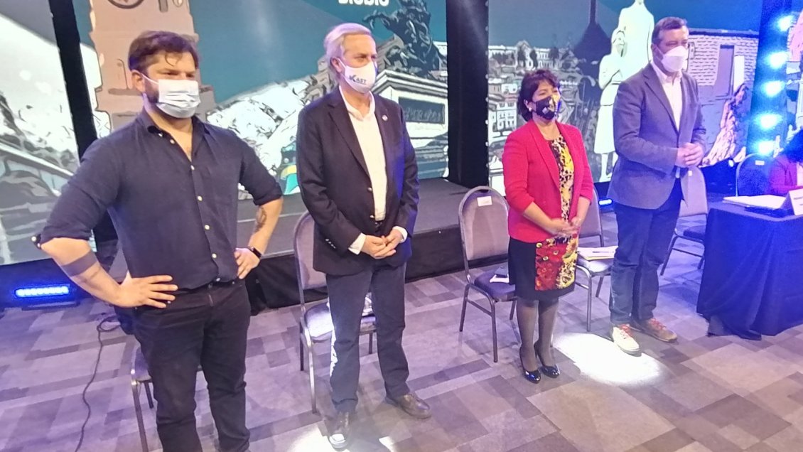 Candidaturas presidenciales se plantean como objetivo conquistar a los votantes indecisos