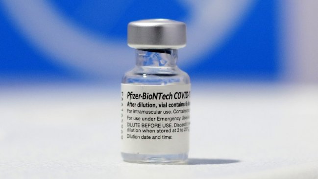 Expertos estadounidenses debatirán la posibilidad de administrar una tercera dosis de Pfizer