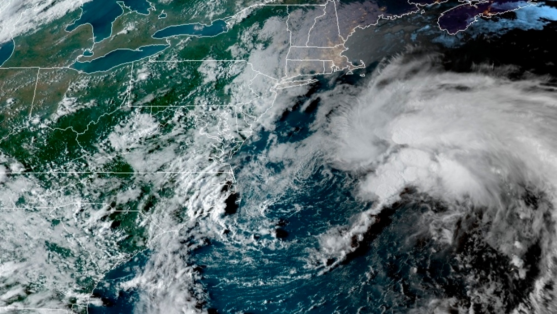 La tormenta tropical Odette prosigue en su ruta por el Atlántico rumbo a Canadá
