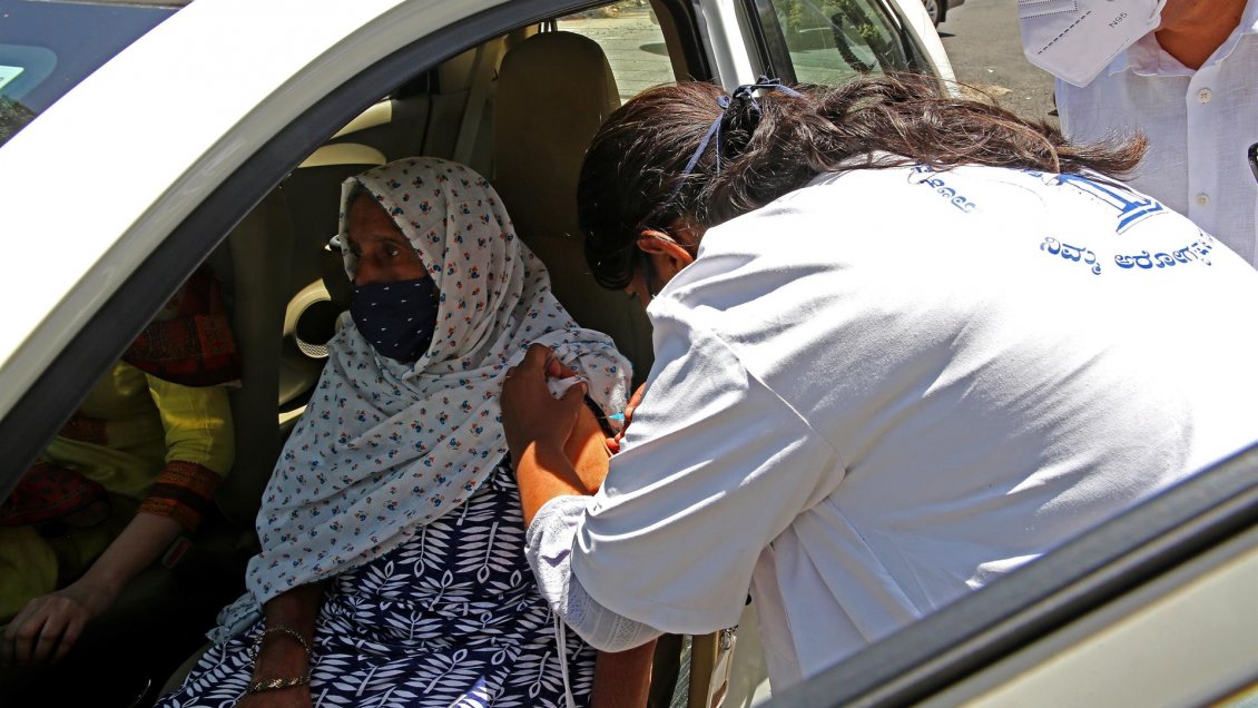 La India administró más de 25 millones de vacunas anticovid en un solo día