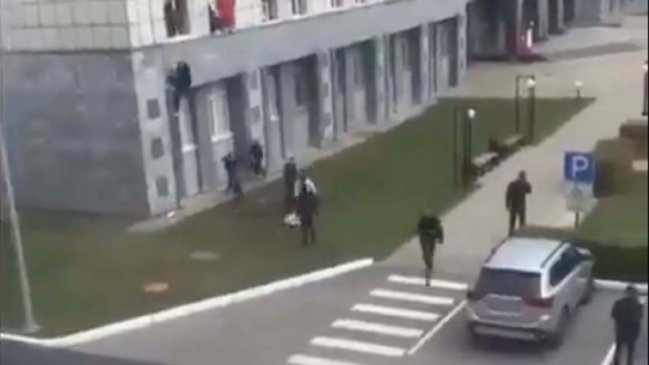 Al menos ocho muertos y 24 heridos en un tiroteo en una universidad de Rusia
