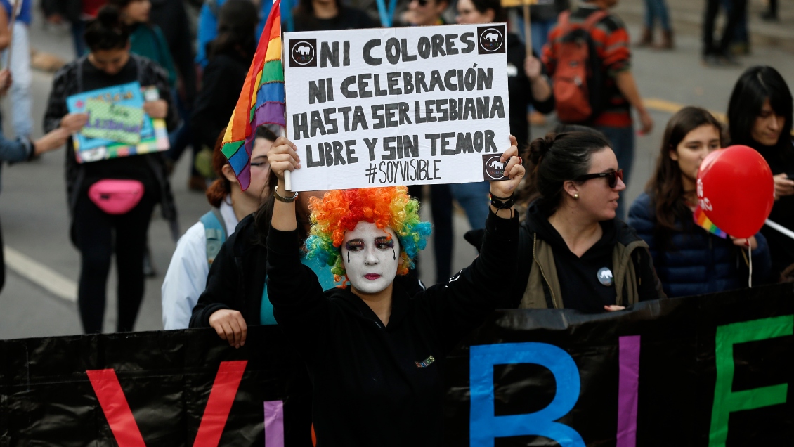 Pareja denunció ataque lesbofóbico por parte de personal de un hotel de Santiago