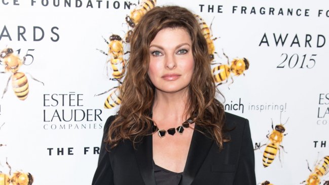 Modelo Linda Evangelista afirma que fallido procedimiento estético la dejó 
