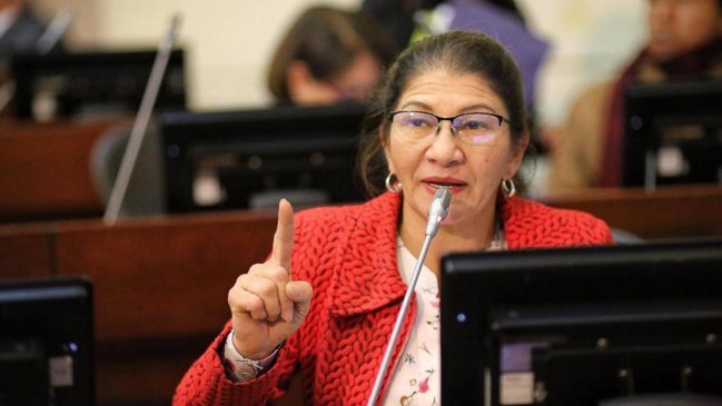   Senadora de FARC desata polémica al decir que secuestrados tenían comodidades 