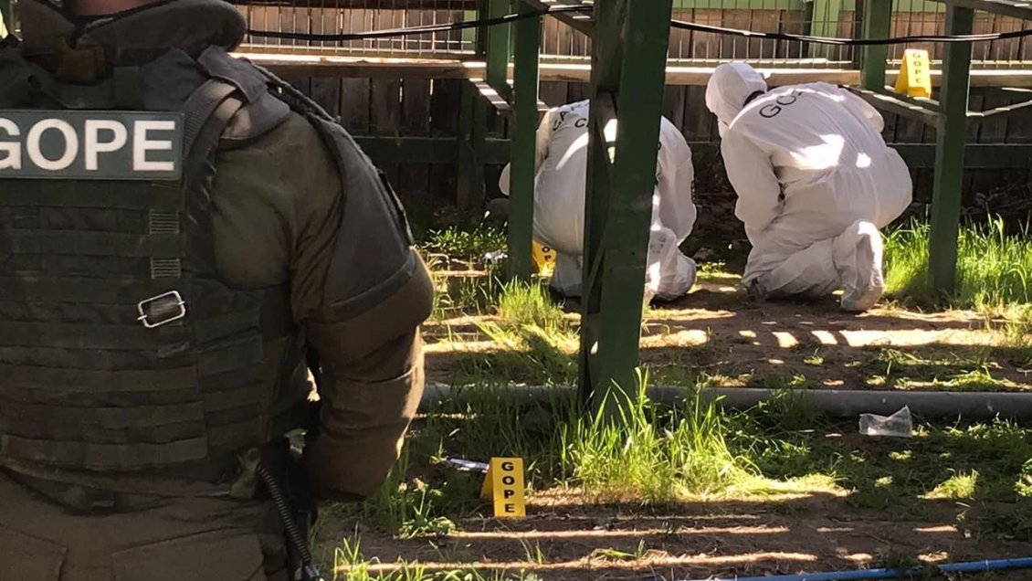 Carabineros investiga hallazgo de artefacto explosivo en medialuna de San Bernardo