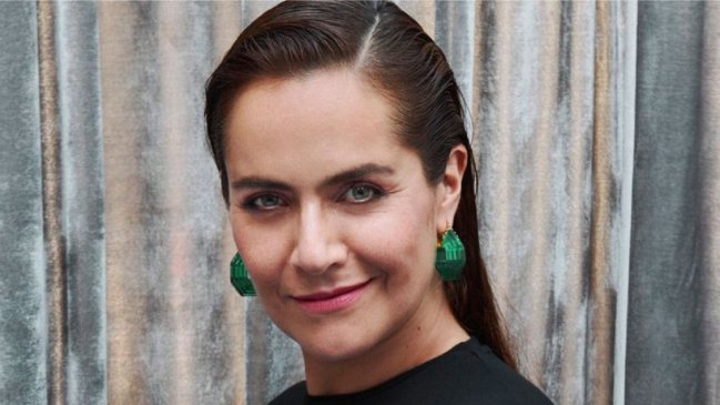 Natalia Valdebenito presenta su show 