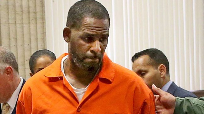 Cantante R. Kelly fue declarado culpable de crimen organizado y tráfico sexual