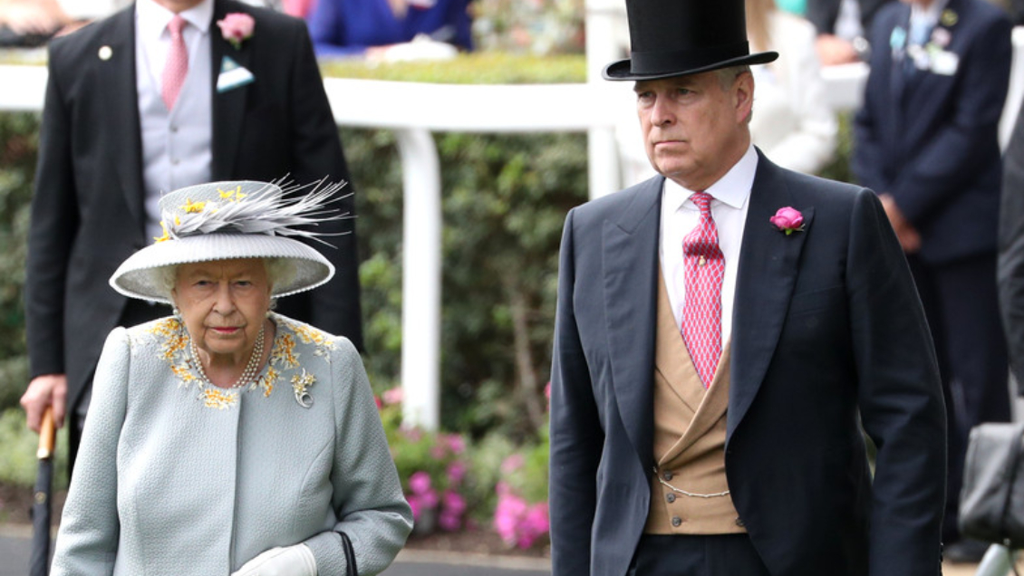 Revelan que reina Isabel II gasta millones en la defensa de su hijo acusado de abuso sexual