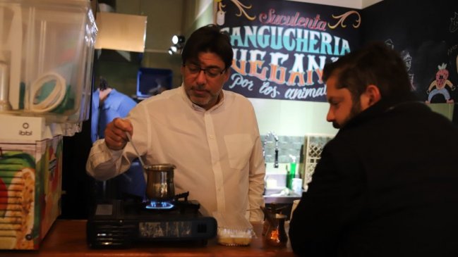 Jadue se desmarca de un cargo en eventual gobierno de Boric, pero enfatiza que está en campaña por él