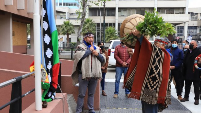 Gobernación de Valparaíso izó bandera mapuche: 