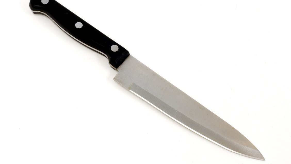 Corte decidió mantener presa a mujer que mató a su pareja con un cuchillo cocinero