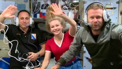   Desde el espacio, actriz rusa envió un mensaje a las mujeres: 