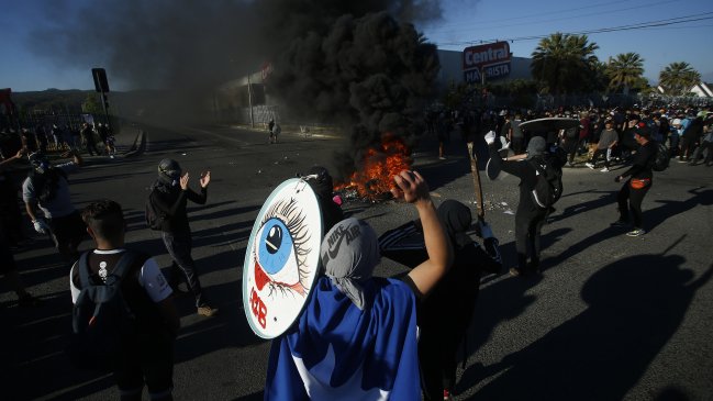 Profesor víctima de trauma ocular en Valparaíso: 