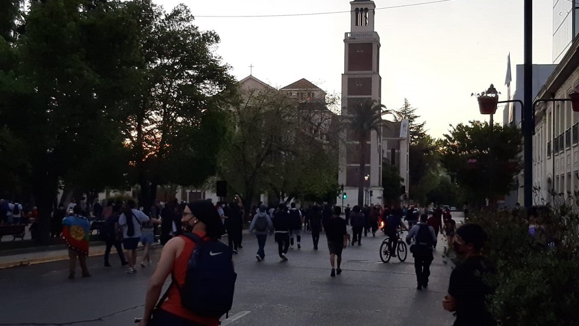 Maule: Gobierno evalúa querella tras quema de las dependencias del Obispado de Talca