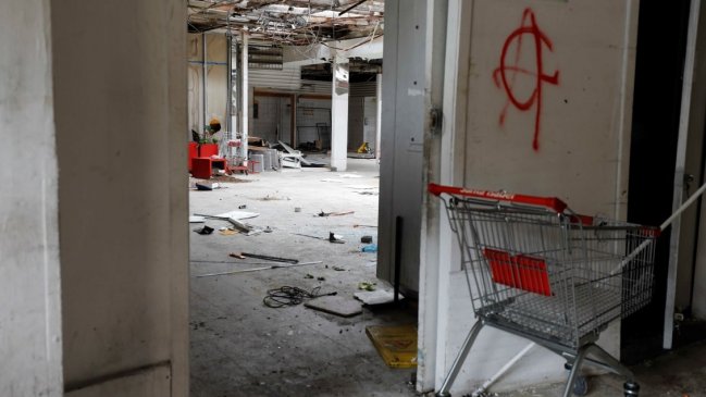   El 33% de los supermercados cerrados en la Región Metropolitana en el estallido aún no reabre 