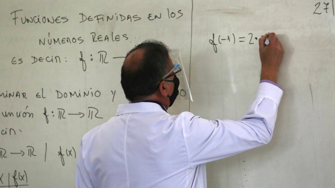 Mineduc llama a estudiantes de excelencia a postular a beca Vocación de Profesor