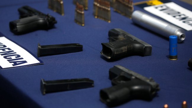Conchalí: Detienen a una banda dedicada al tráfico de drogas y con alto poder de fuego