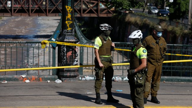 Carabinero terminó con su cráneo fracturado tras ser agredido por tres sujetos en Barrio Bellavista