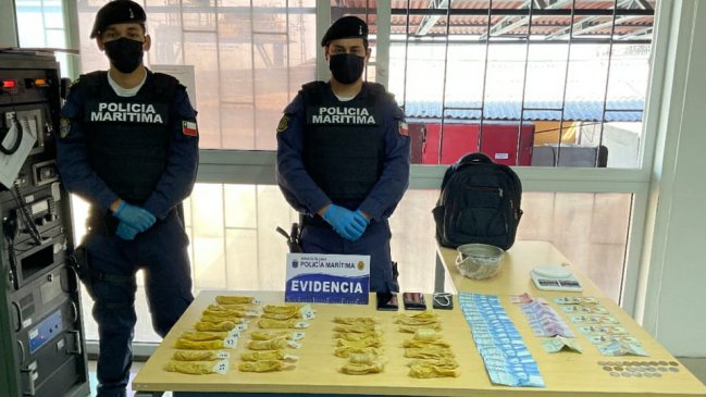 Dos hombres fueron detenidos en Tocopilla por transportar ovoides con drogas