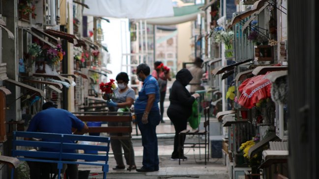 Cementerios 1 y 3 de Iquique extenderán horario de apertura al público por Día de Todos los Santos