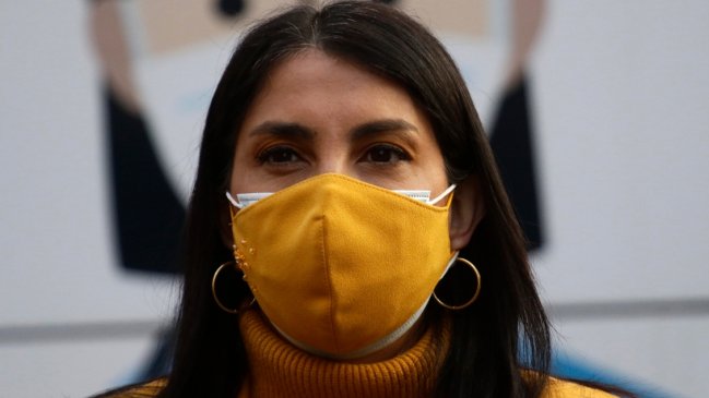 Rubilar reaparece tras acusación por campaña de su pareja: 