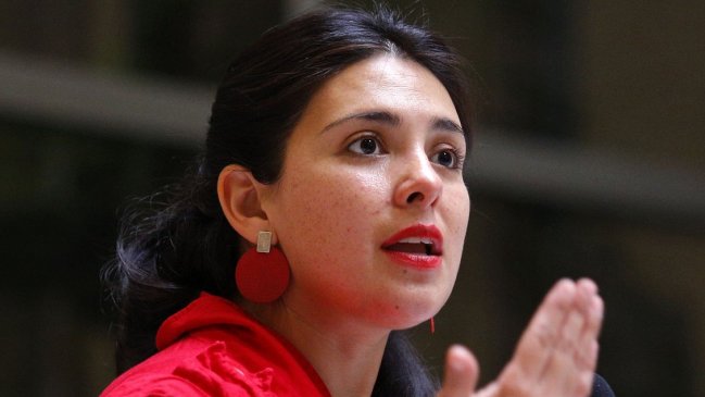 Indulto a presos del estallido: Cariola pide a Provoste 