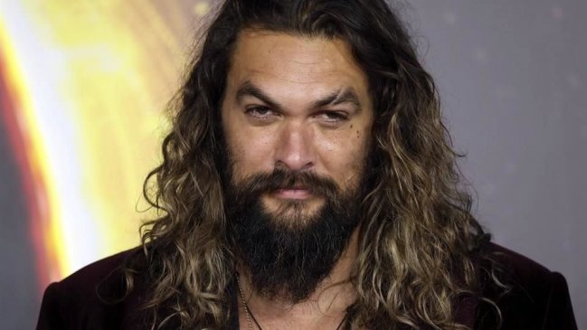 Jason Momoa da positivo a Covid-19 durante rodaje de 
