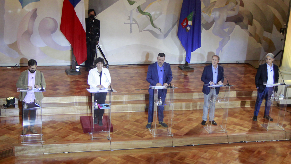 Cinco de los siete candidatos debatieron sobre educación, ciencia y cultura