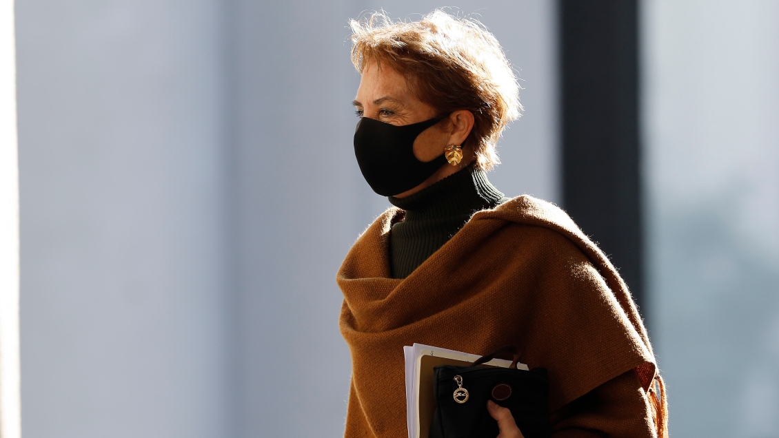 Ministra de Transportes detalló licitación del sistema de trasbordo en el canal de Dalcahue