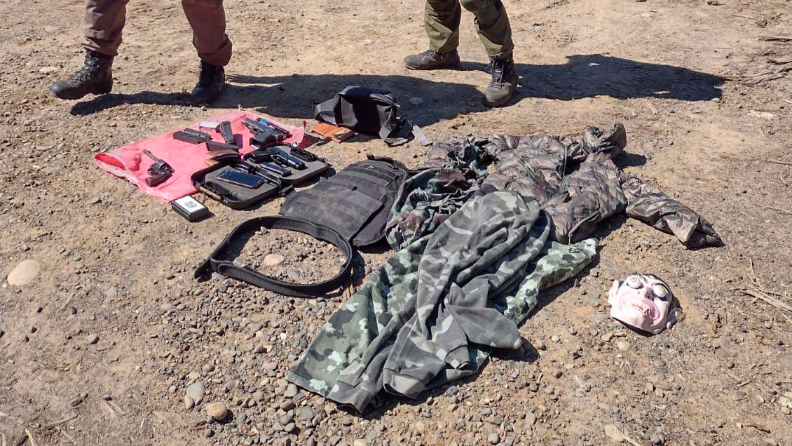 En Carahue fue detenido un sujeto que portaba armas, chaleco antibalas y ropa de camuflaje
