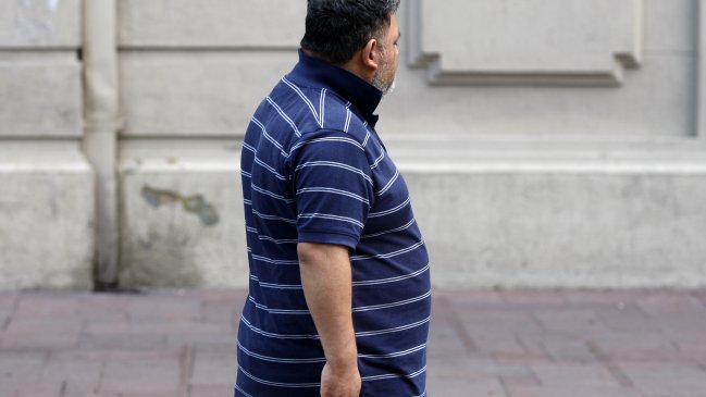 Ministro Paris comprometió apoyo a proyecto que busca declarar la obesidad como enfermedad crónica