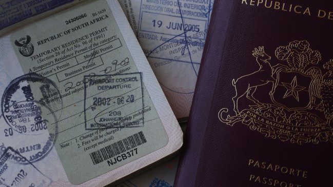 Diputados de Economía celebran cese de la licitación para los nuevos pasaportes: 