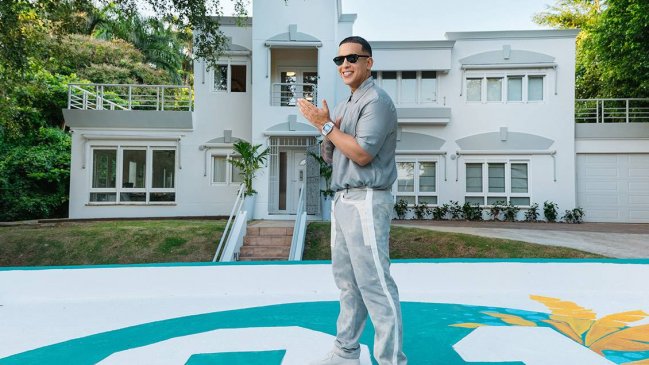 Daddy Yankee pone su casa en Puerto Rico disponible en Airbnb  