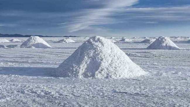 Minera china planea invertir 1.700 millones de dólares en litio argentino