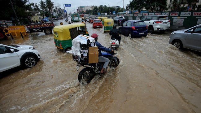  Casi una treintena de fallecidos dejaron las fuertes lluvias registradas al sur de India  