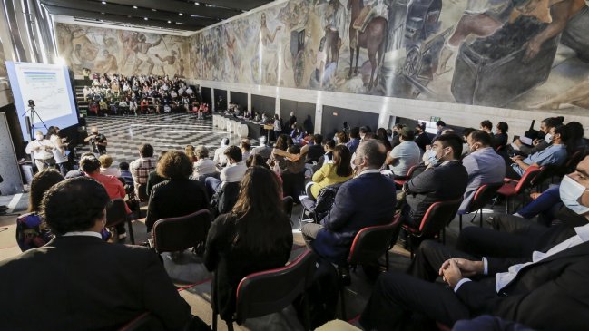 Convención realizó la primera sesión plenaria en el Biobío: Expusieron diversas organizaciones sociales