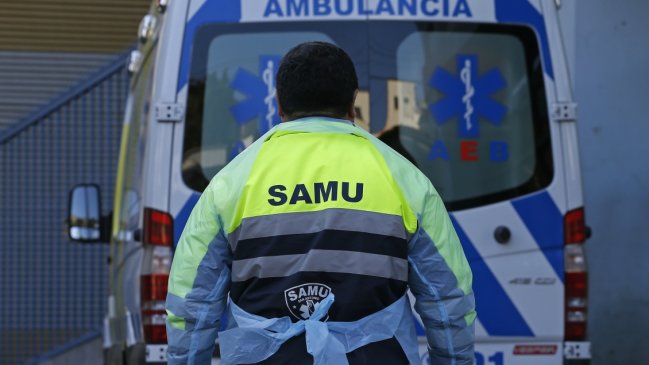 Estación Central: Peatón resultó con heridas graves tras caerle un poste sobre su cabeza