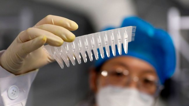 Dos fármacos chinos contra el Covid-19 comienzan ensayos clínicos en humanos