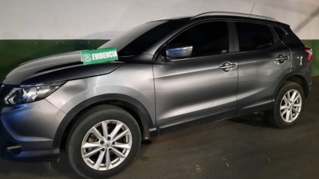 Detenidos en Chillán Viejo tres sujetos a bordo de un auto robado en Santiago