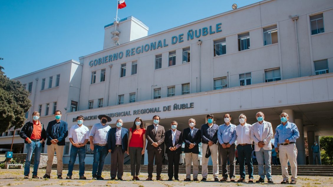 Gobernador Crisóstomo y autoridades electas comparten ideas para el desarrollo de Ñuble