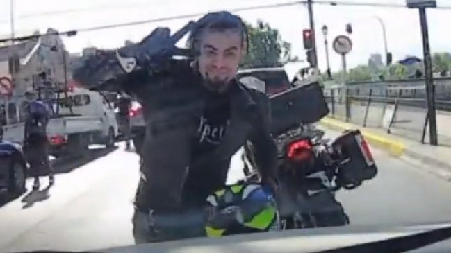 Motociclista que atacó a mujer con una cadena fue detenido y deberá responder ante la Justicia