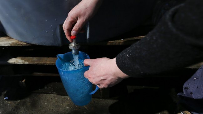 Estudio: 40,4% de las escuelas rurales en Chile no cuenta con agua potable formal