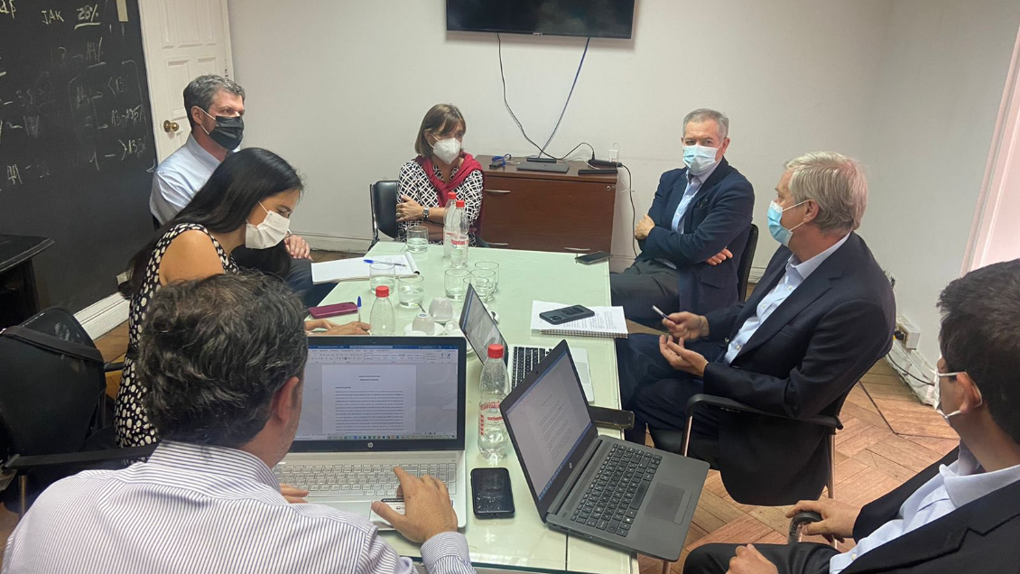 Kast suma a Sylvia Eyzaguirre, Cecilia Cifuentes, Sebastián Claro y José Luis Daza a su equipo económico