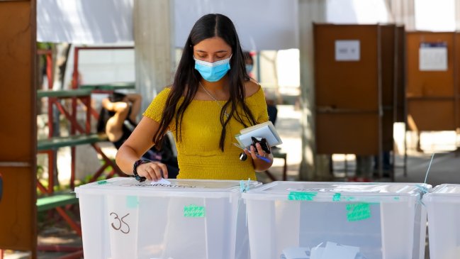 Iván Flores solicita al Servel entregar instructivo que garantice el derecho a voto