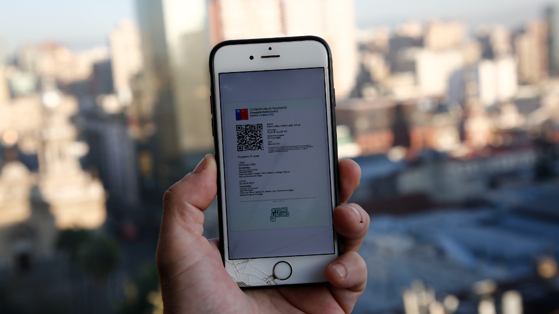 Desde el 1 de enero, la vacuna de refuerzo será obligatoria para obtener el pase de movilidad