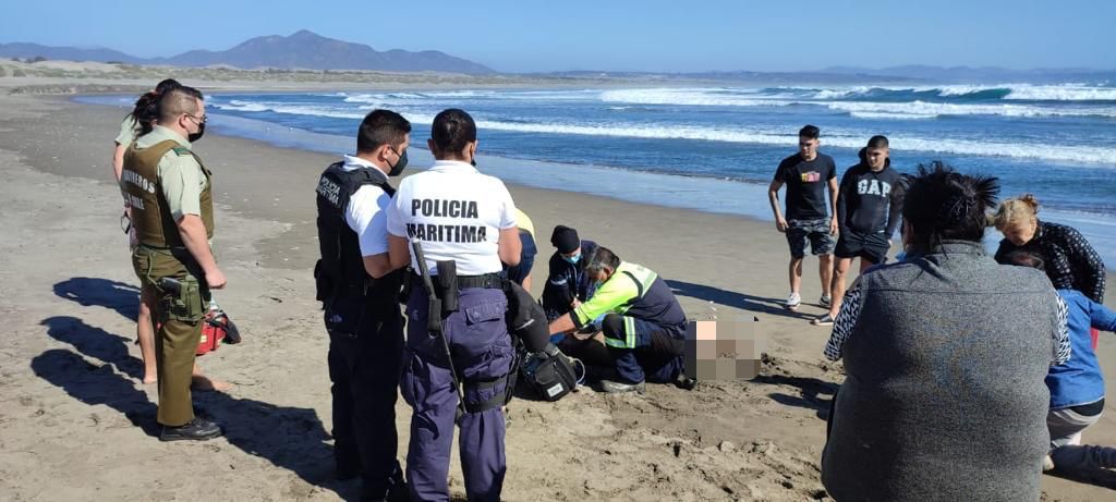 Bañista muere por inmersión en playa Ritoque de Quintero