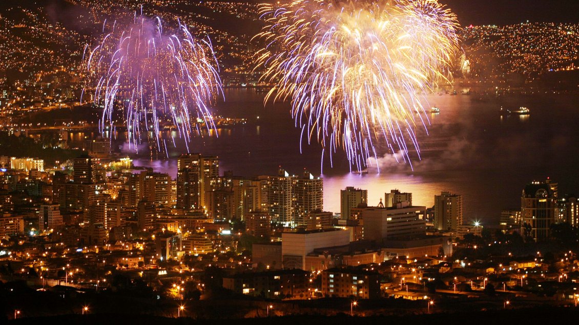 Viña del Mar y Valparaíso confirman show de fuegos artificiales para el Año Nuevo