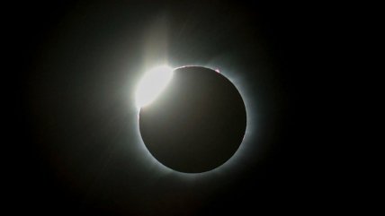  Así se vivió el eclipse total de sol en la Antártica  