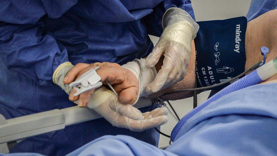 Los Lagos registra casi un 100% de ocupación de camas UCI