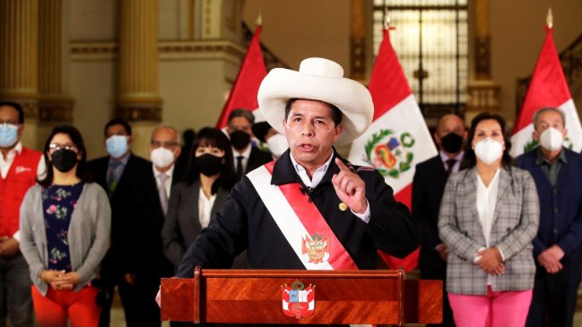 Castillo acusa que buscan ligarlo mañosamente con actos de corrupción: 